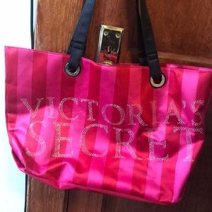 Victoria Secret Weekend bag